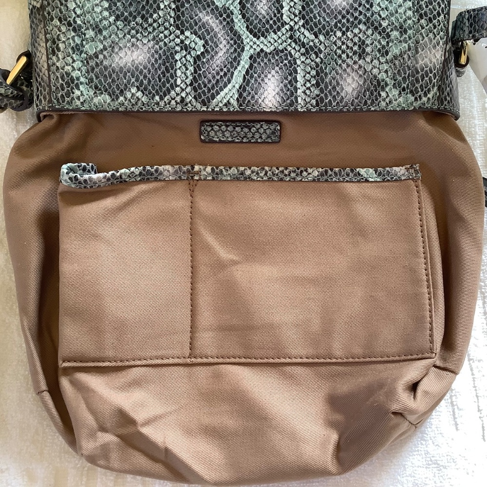 G.I.L.I Leather Printed Saddle Crossbody Bag Teal Cobra - Picture 11 of 16